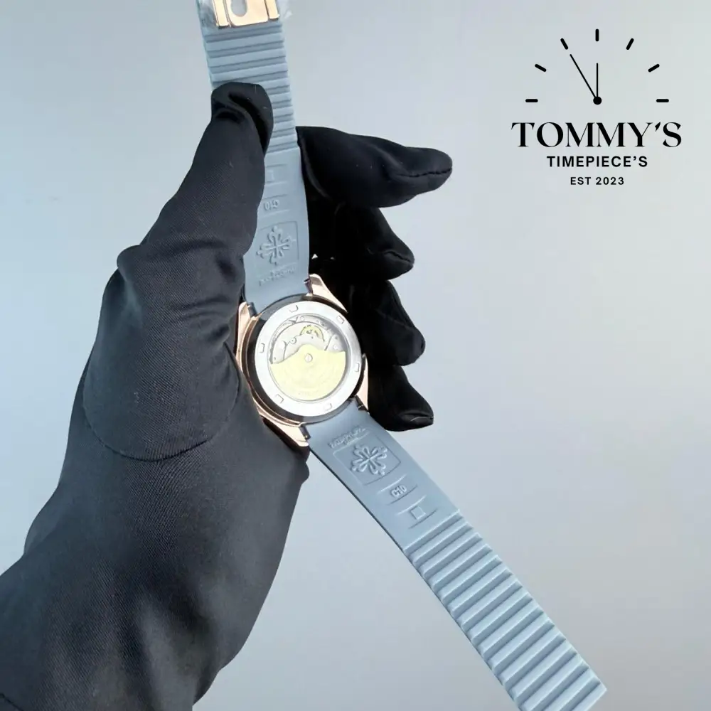 AAA+ Aquanaut Luce Annual Calendar, 40mm Blue Gray Dial-Rubber Strap (Rose Gold Bezel) - Image 4