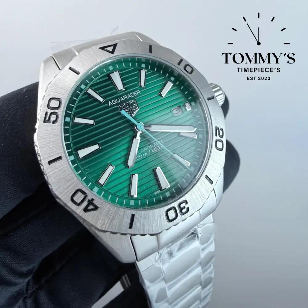 AAA+ Aquaracer Professional 200 Solargraph, 40mm Green Dial-Stainless Steel Bracelet (Matt Silver Bezel) - Image 2