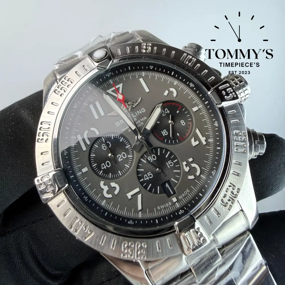 AAA+ Avenger B01 Chronograph 45 limited edition, Grey Dial - Stainless Steel - Image 2
