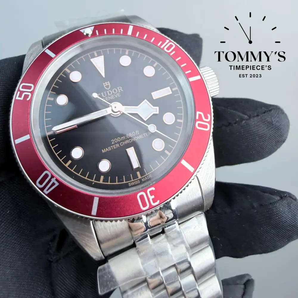 AAA+ Black Bay, 41mm Black Dial-Stainless Steel Bracelet (Burgundy Bezel) - Image 2