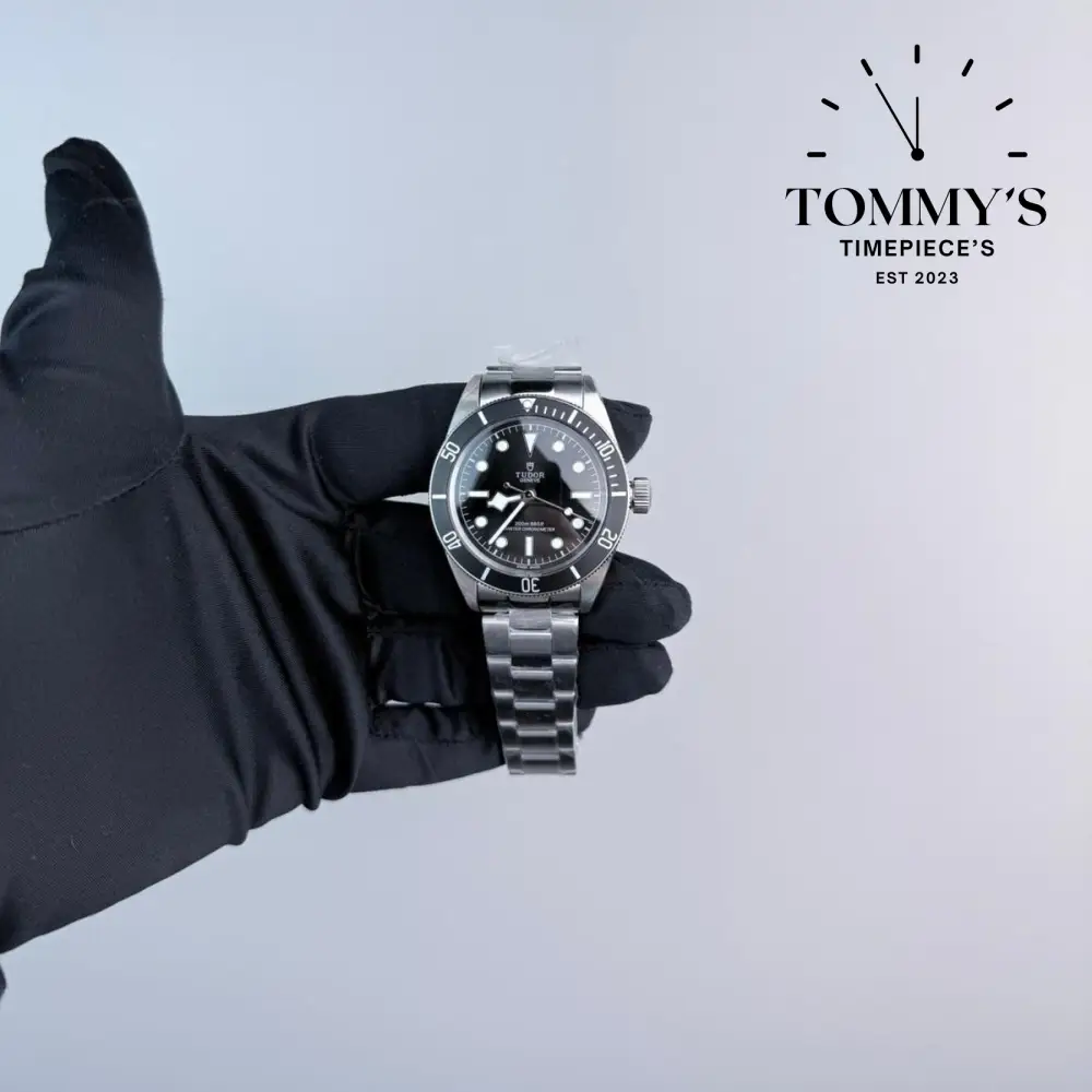 AAA+ Black Bay Monochrome, 41mm Black Dial-Stainless Steel Bracelet (Black Bezel) - Image 3