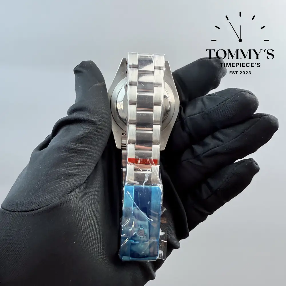 AAA+ Datejust, (126234) 41mm Green Dial-Oyster Bracelet (Fluted Bezel) - Image 4