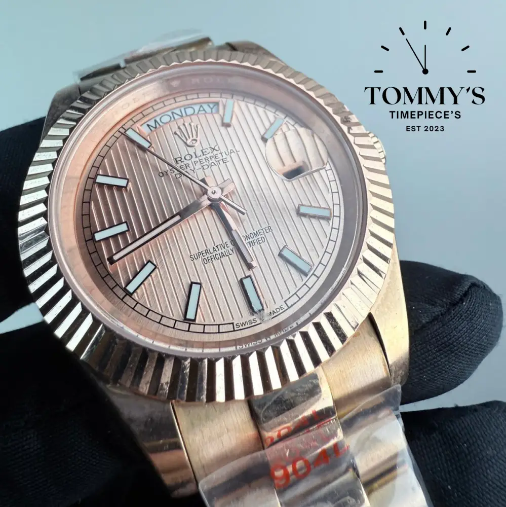 AAA+ Day Date, (228235) 40mm Sundust Stripe Motif Dial-Presidential Bracelet (Fluted Bezel) - Image 2