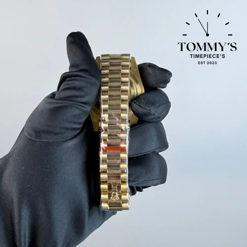 AAA+ Day Date, (228238) 40mm Champagne Roman Numeral Dial-Presidential Bracelet (Fluted Bezel) - Image 4