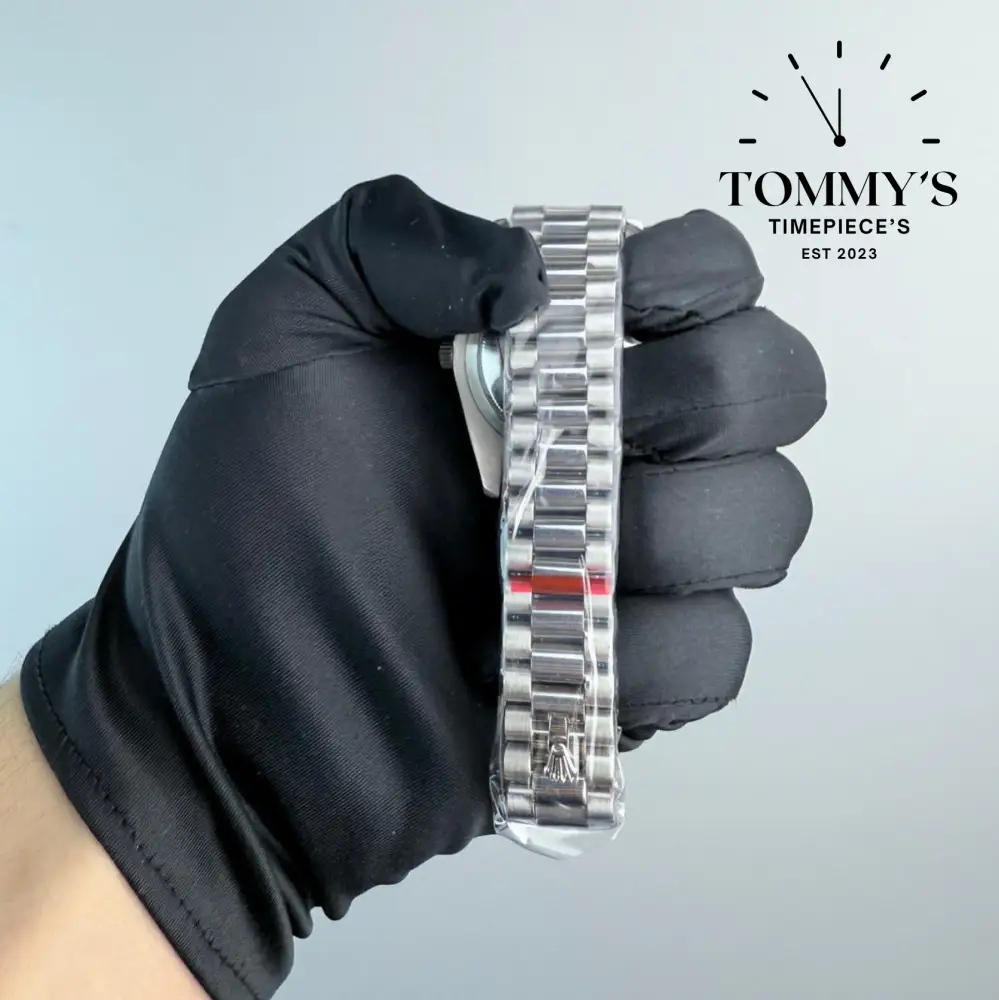 AAA+ Day Date, (228349RBR) 40mm Black Dial-Presidential Bracelet (Diamond Bezel) - Image 4