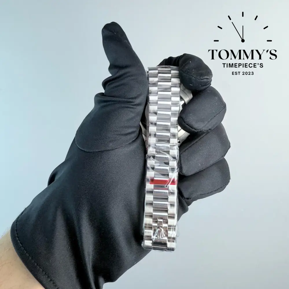 AAA+ Day Date, (M228236-0012) 40mm Ice Blue Dial-Presidential Bracelet (Fluted Bezel) - Image 4