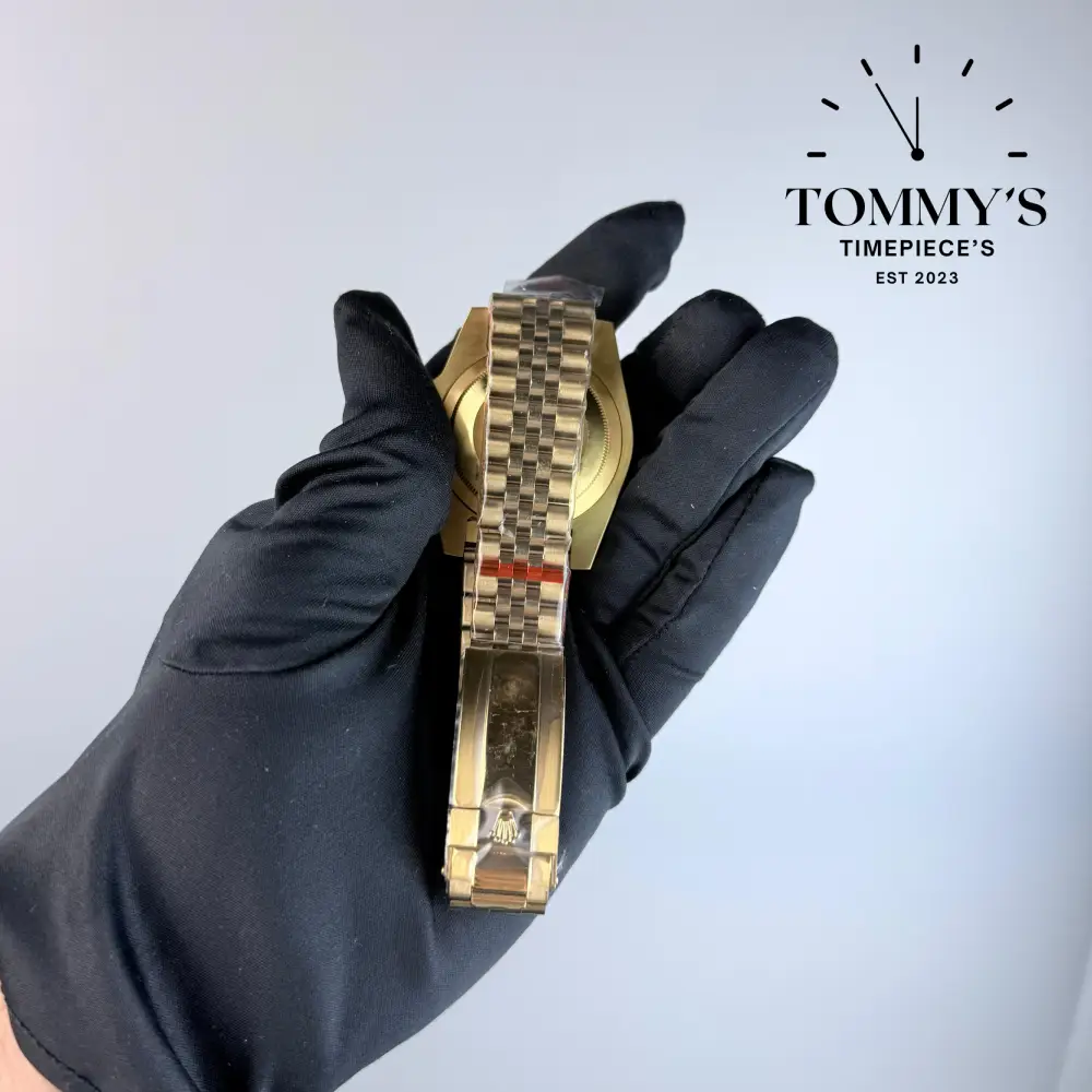 AAA+ GMT Master 2, (126718GRNR) 40mm Tiger Iron Dial-Jubilee Bracelet (Brown Black Bezel) - Image 4