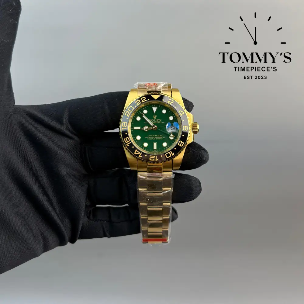 AAA+ GMT-Master 2 (Full Gold), (116718LN) 40mm Green "Sunburst" Dial-Oyster Bracelet (Green Black Bezel two-tone)