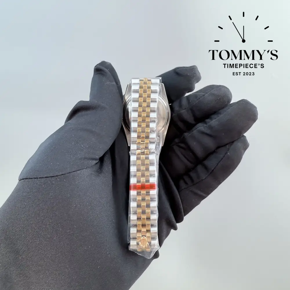 AAA+ Ladies Datejust (Bimetal Gold), (116243) 28mm Gold Dial-Jubilee Bracelet (Diamond Bezel) - Image 4