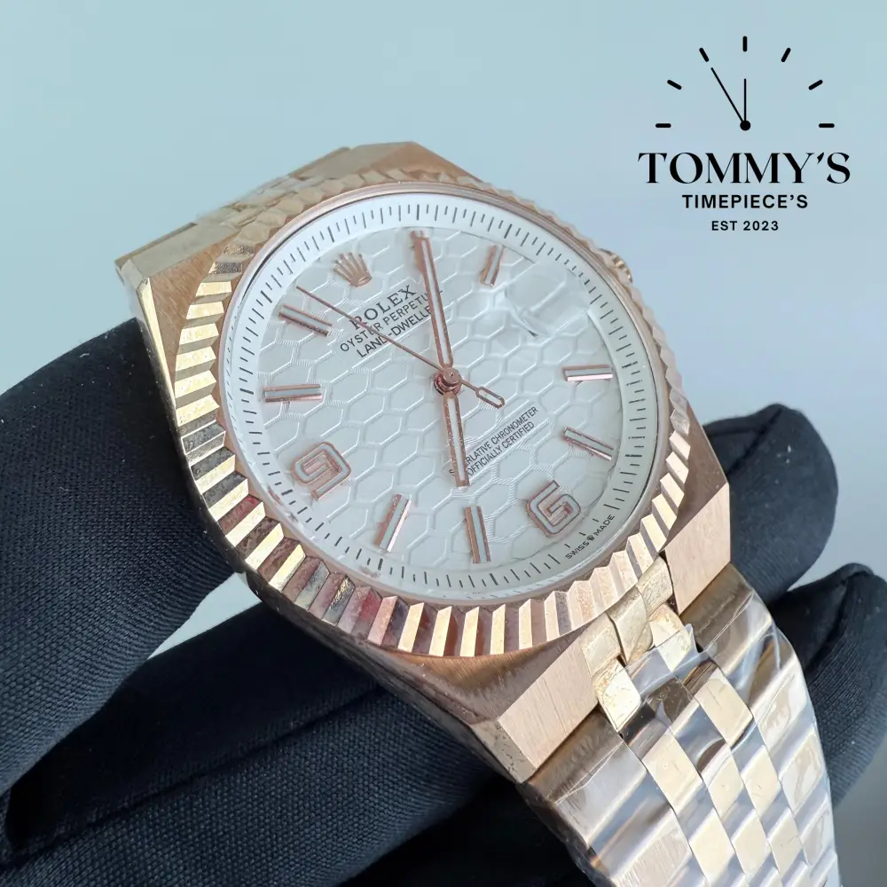 AAA+ Land Dweller, (127335) 40mm White Dial-Flat Jubilee Bracelet (Fluted Bezel) - Image 2