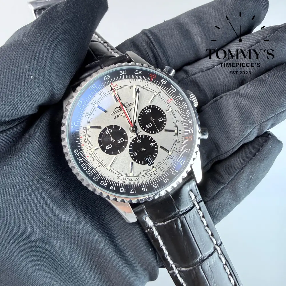 AAA+ Navitimer B01 Chronograph 43mm, Silver Dial - Leather Strap (Stainless Steel) - Image 2