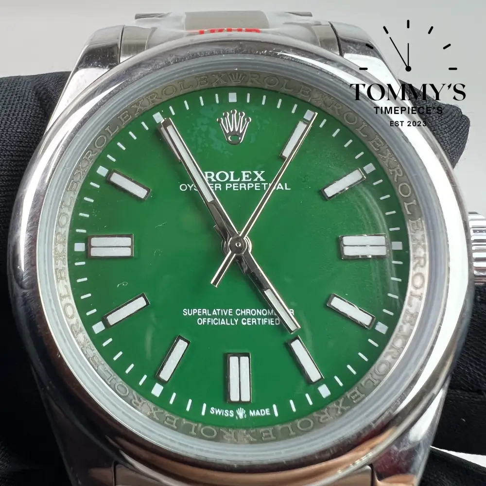 AAA+ Oyster Perpetual Green, (124300) 41mm Green Dial-Oyster Bracelet (Metallic Grey Bezel) - Image 2