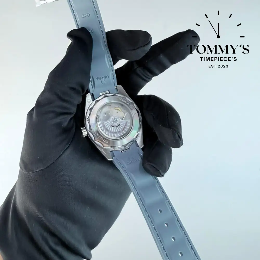 AAA+ Seamaster Aqua Terra 150M Co-Axial Master Chronometer GMT Worldtimer, 43mm Summer Blue Dial- Blue Rubber Strap - Image 4