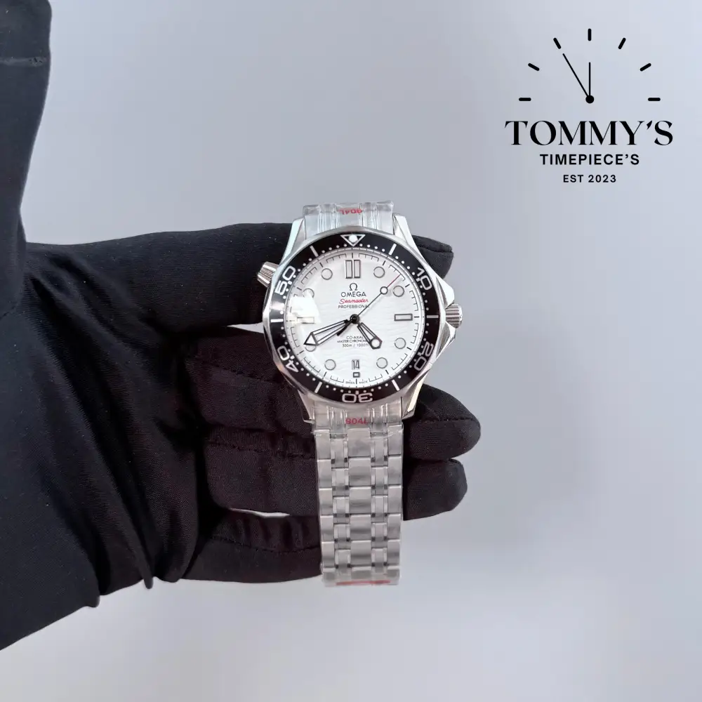 AAA+ Seamaster Diver 300M, 42mm White Dial-Solid Stainless Steel Bracelet (Black Ceramic Bezel)
