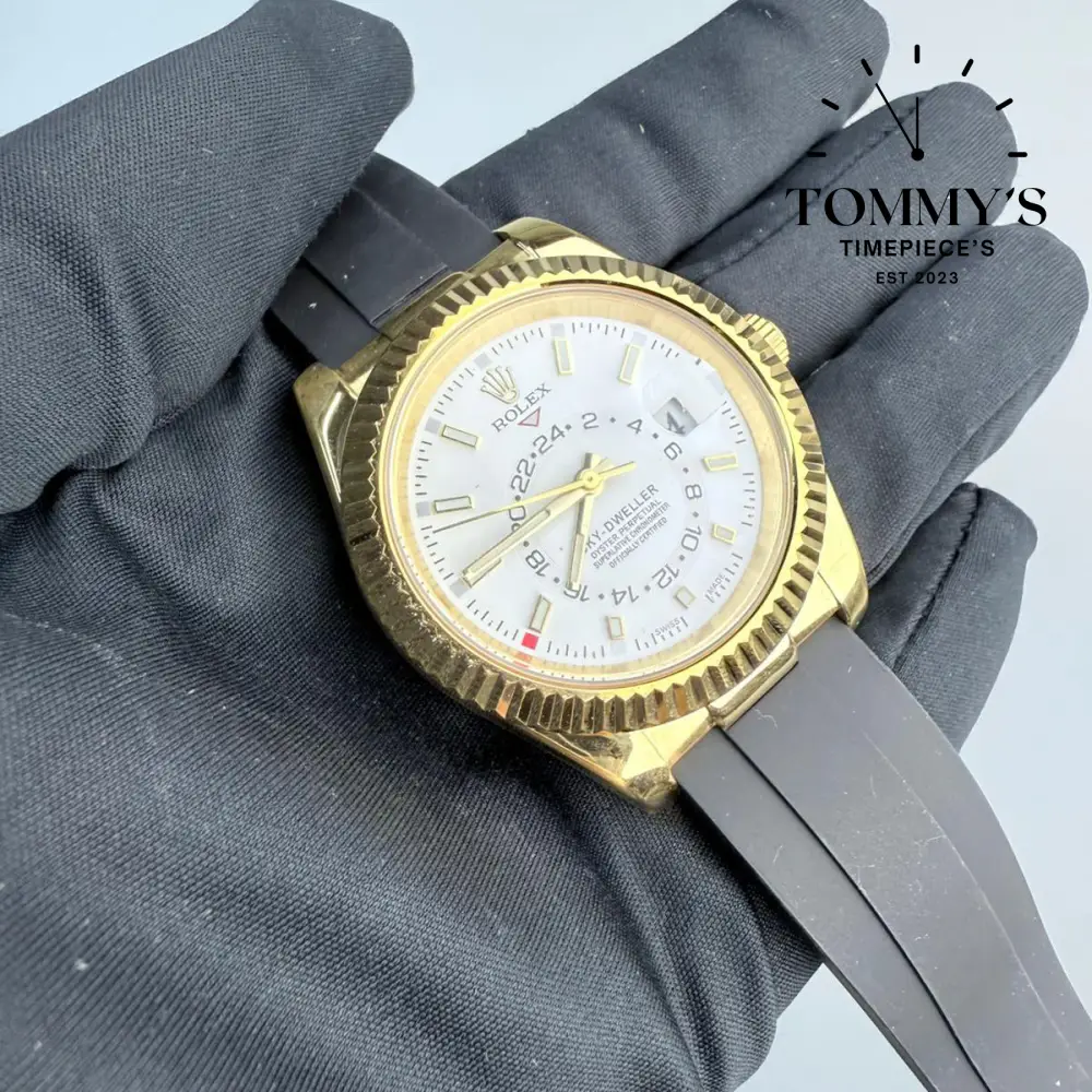 AAA+ Sky Dweller, (326238) 42mm White Dial- Oysterflex Rubber Strap (Fluted Bezel) - Image 2