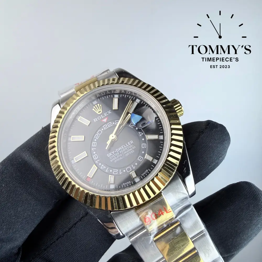 AAA+ Skydweller (326933) 42mm Black Dial-Oyster Bracelet (Fluted Bezel) - Image 2