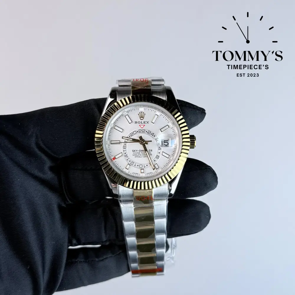 AAA+ Skydweller (326933) 42mm White Dial- Oyster Bracelet (Fluted Bezel)