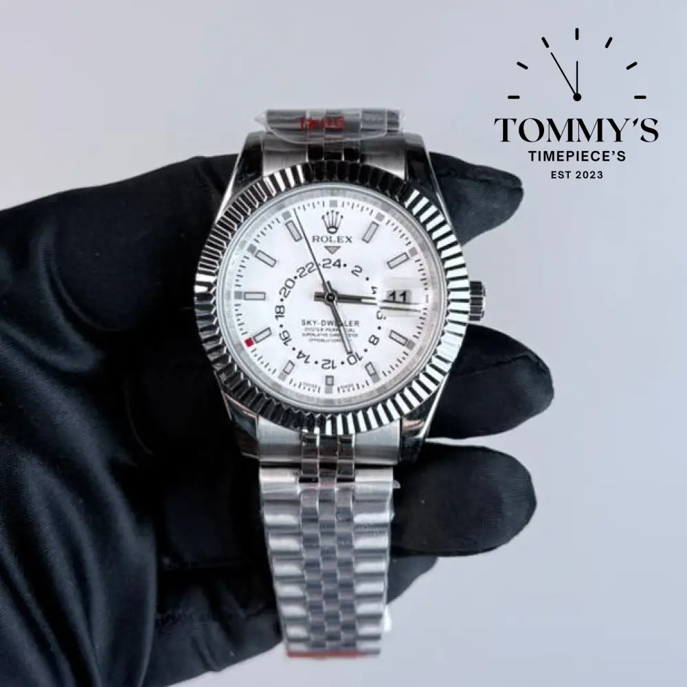 AAA+ Skydweller (326934) 42mm White Dial- Jubilee Bracelet (Fluted Bezel)