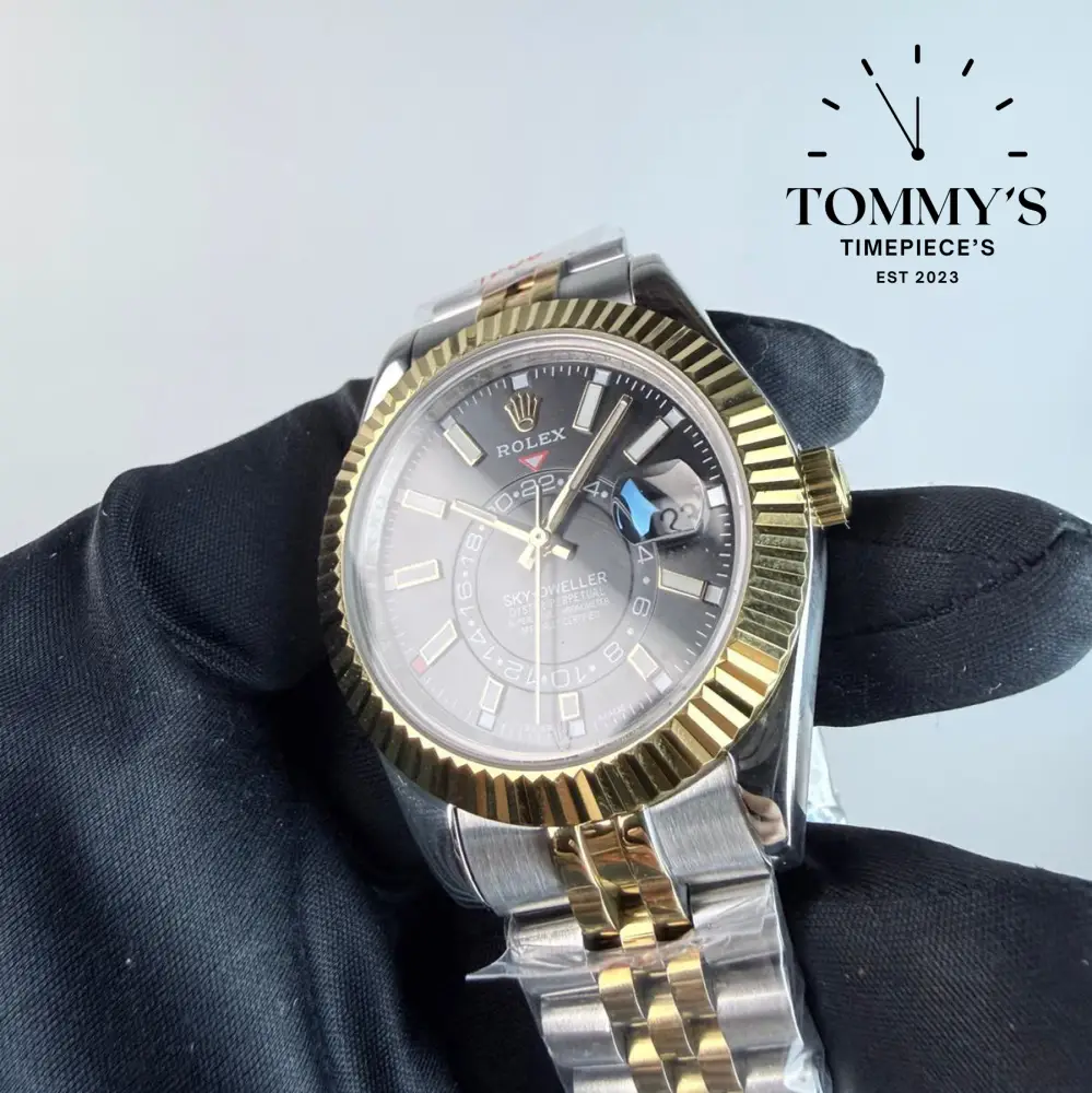 AAA+ Skydweller (336933) 42mm Black Dial-Jubilee Bracelet (Fluted Bezel) - Image 2