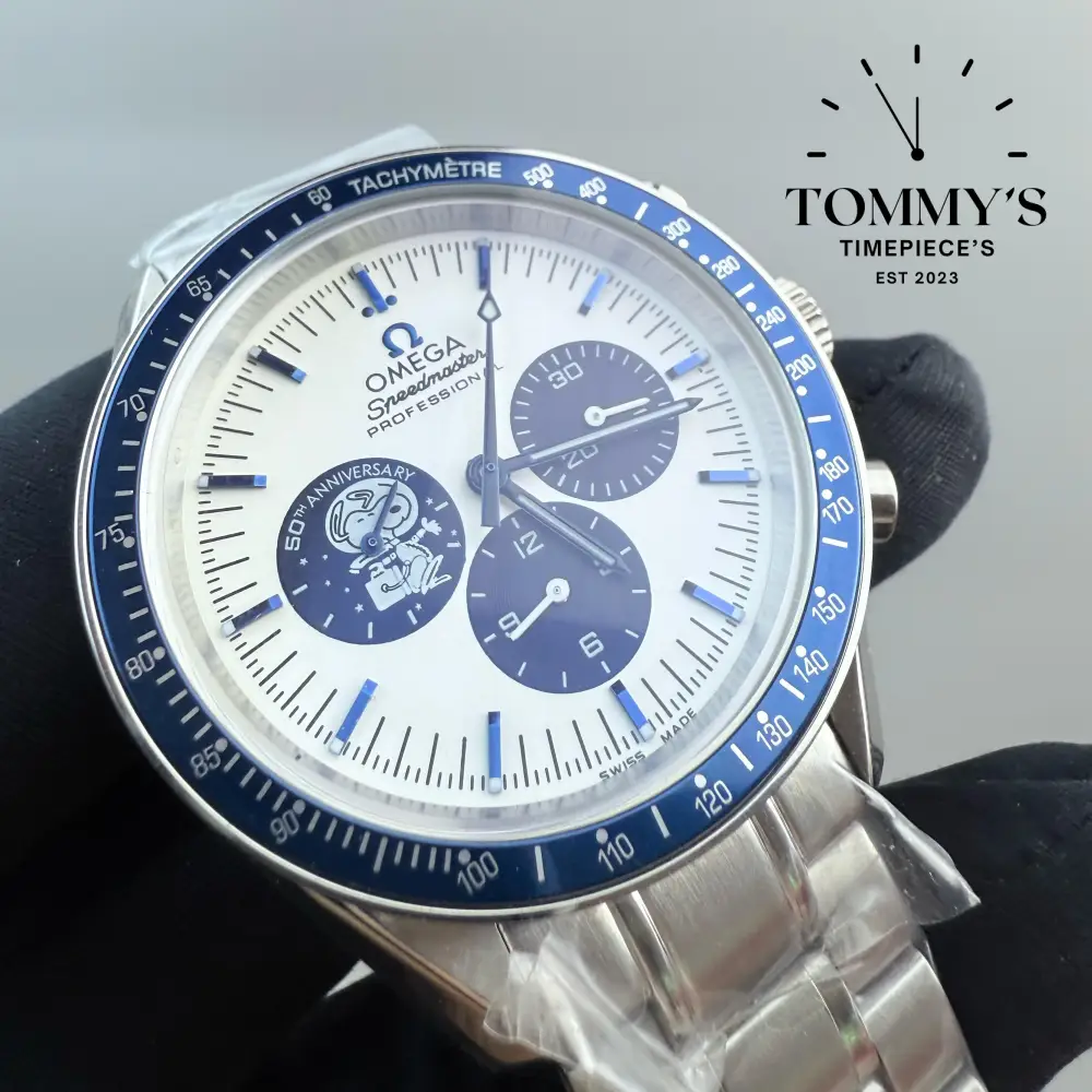 AAA+ Snoopy Speedmaster, 42mm White Dial-Steel Bracelet (Blue Bezel) - Image 2