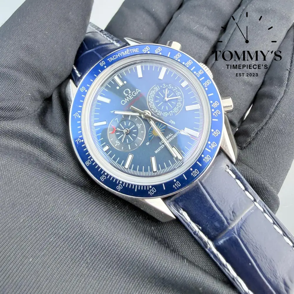 AAA+ Speedmaster Moonphase Co-Axial Master Chronometer Chronograph, 44mm Blue Dial-Leather Strap (Blue Bezel) - Image 2