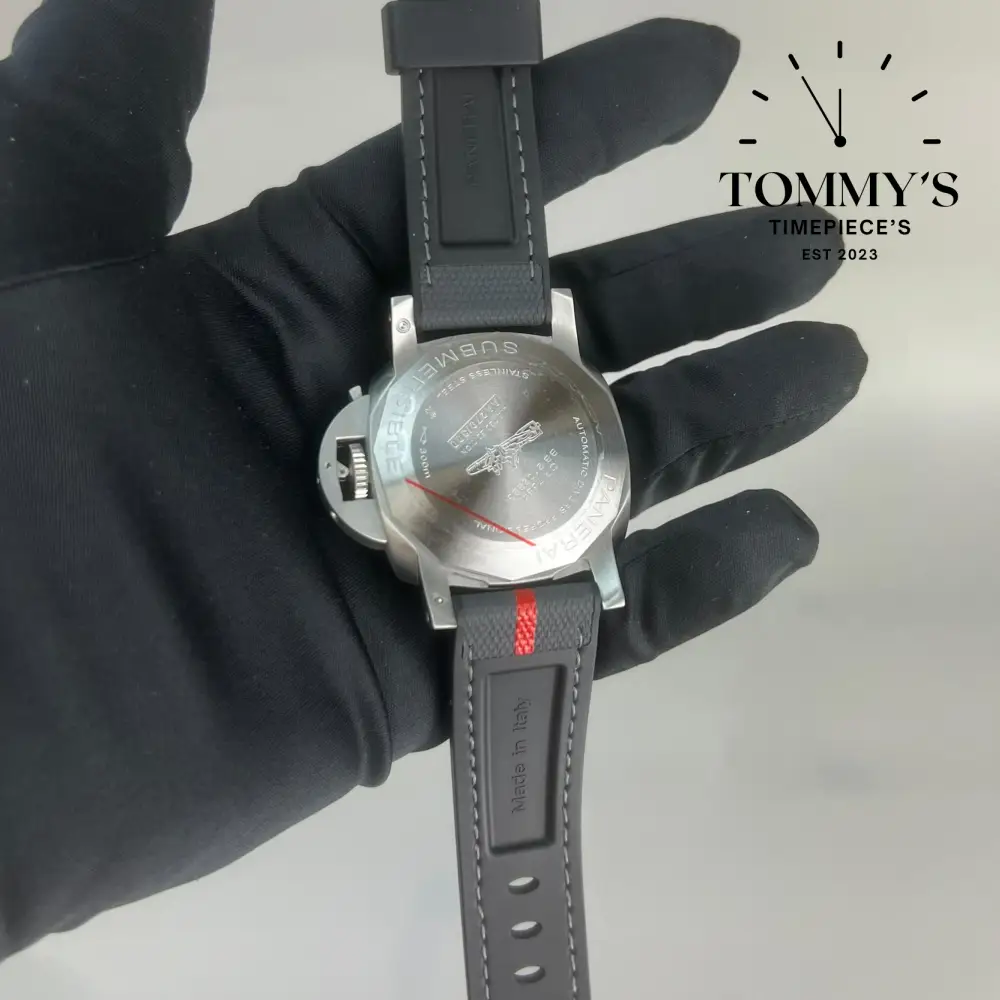 VS Superclone Submersible Luna Rossa, (PAM01068) 42mm Blue Dial-Leather Strap - Image 3