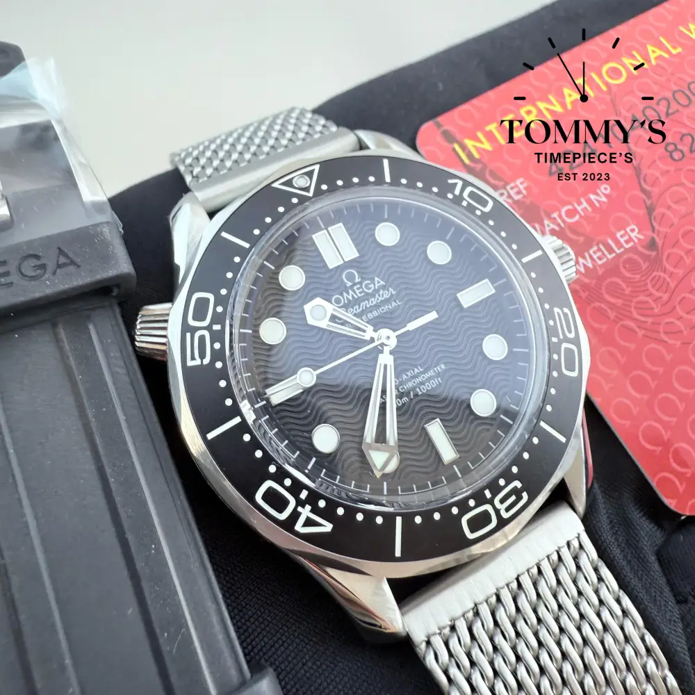 VSF Superclone Seamaster Diver 300M, 42mm Black Ceramic Wave Dial-Solid Stainless Steel Bracelet [Free Rubber Strap] - Image 2