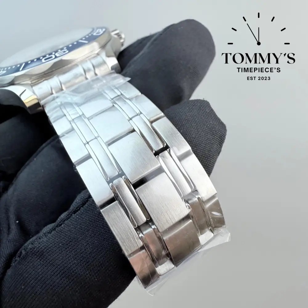 VSF Superclone Seamaster Diver 300M, 42mm White Ceramic Wave Dial-Steel Bracelet [Free Rubber Strap] - Image 3